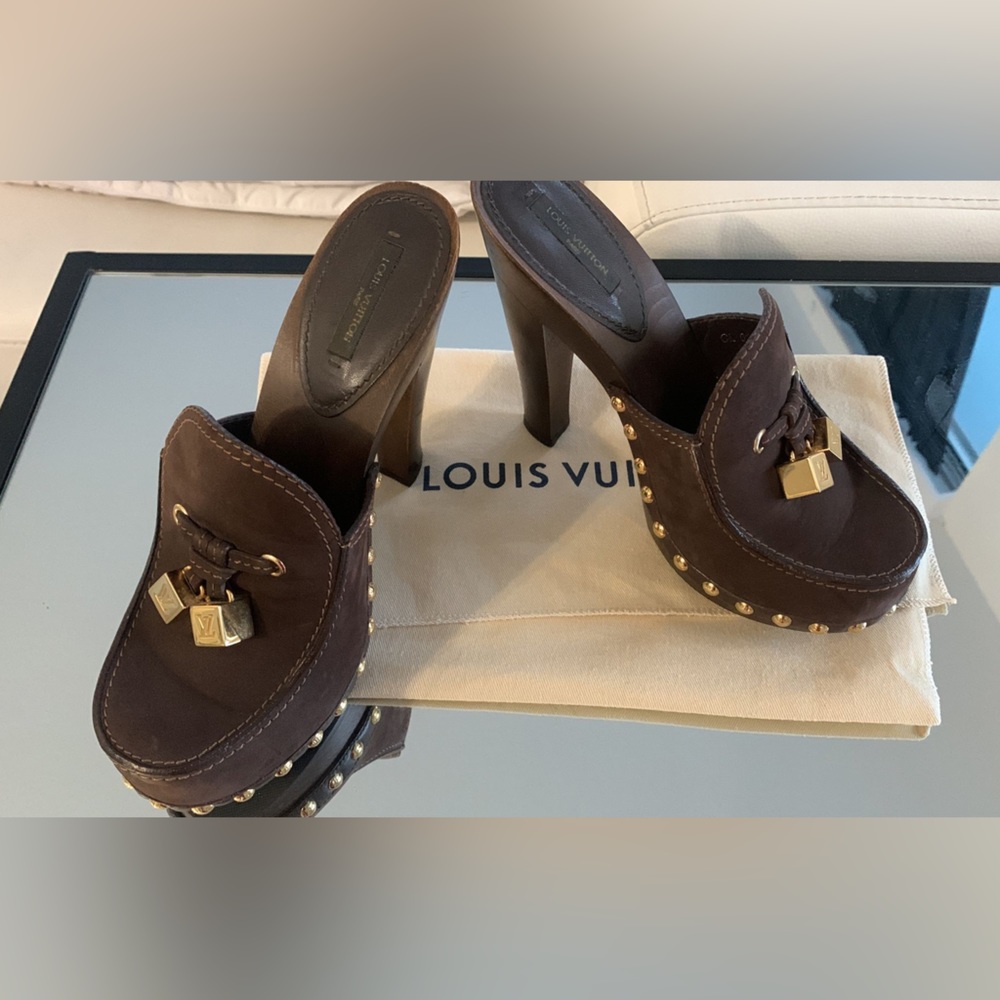 This is an authentic Louis Vuitton wedges and unique style very comfortable